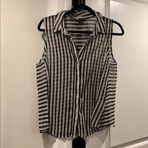 Horizontal/Vertical Striped Button Tank
